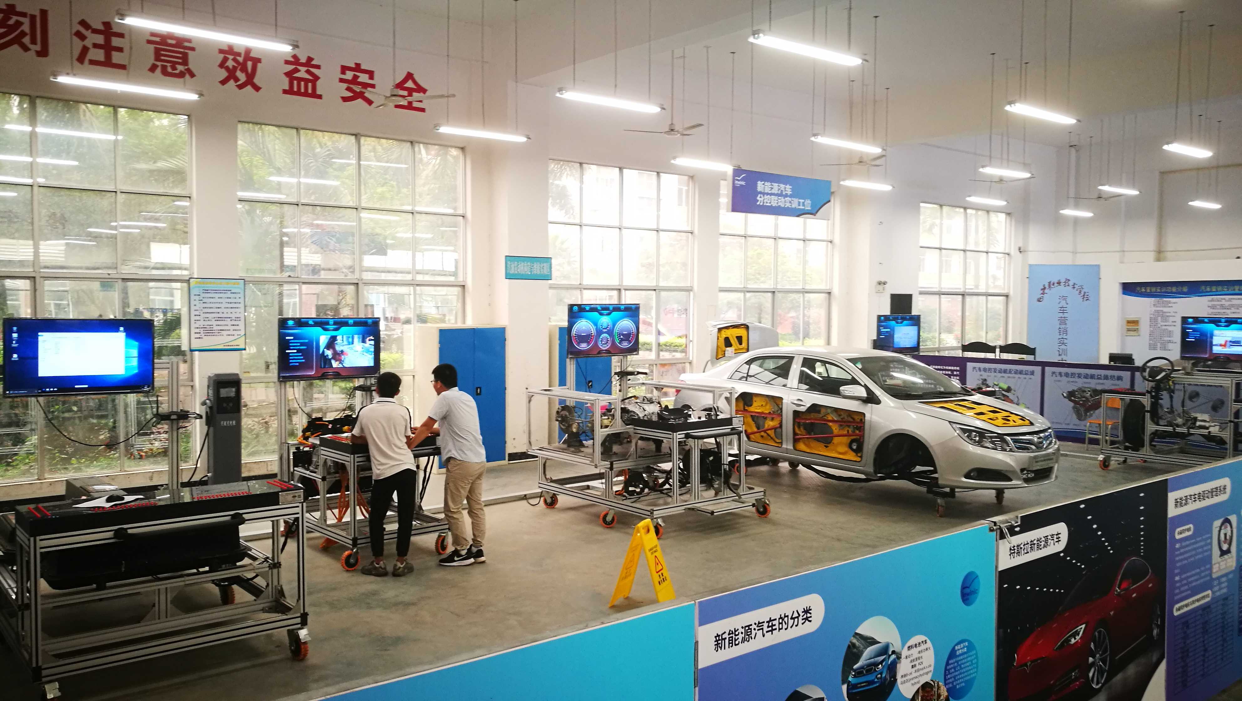 关于公布2023年全国职业院校技能大赛赛项比赛时间、承办地、承办校联系方式的通知